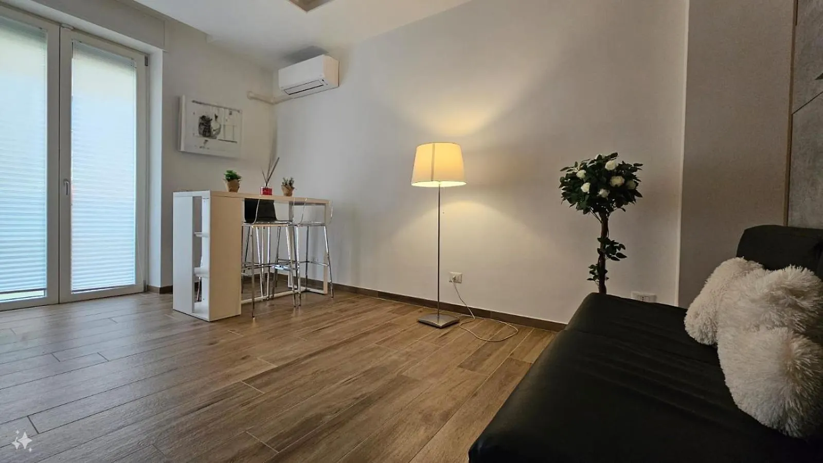Casa Di Meg Appartamento A Milano Vicino Ai Navigli 0*, Milan